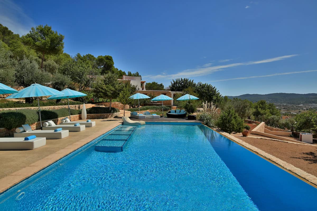 Can Frare Ibiza infinity pool